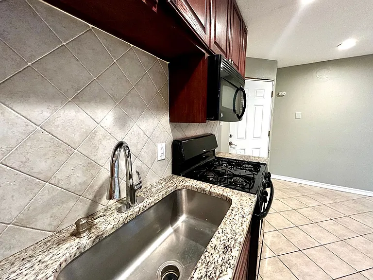 3305 Clawson Rd #C — Photo 12