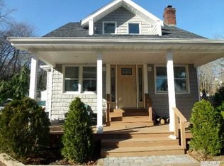 115 Harrison Dr, Centerport, NY 11721