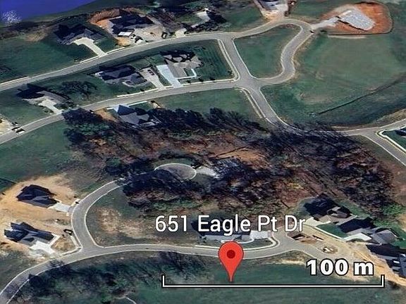 3rd image of 651 Eagle Point Dr