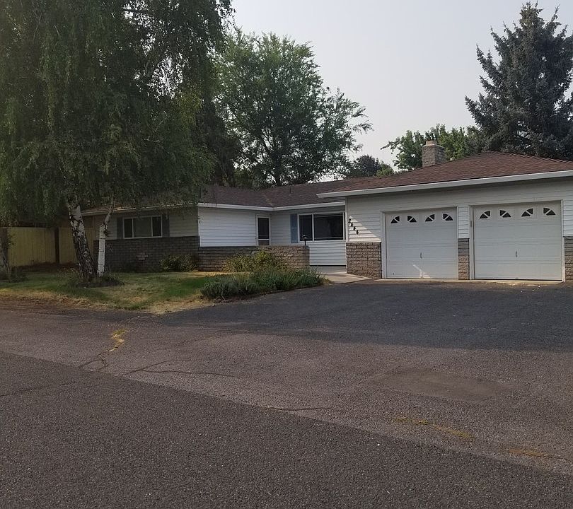 1st image of 2444 Redwood Dr