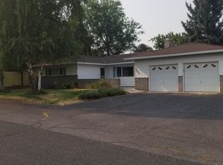 2444 Redwood Dr, Klamath Falls, OR 97601
