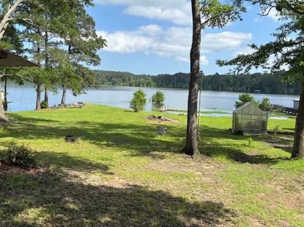 148 Sunnybrook Ln, Hemphill, TX 75948