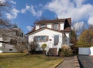 13 Highview Ave, Cedar Knolls, NJ 07927