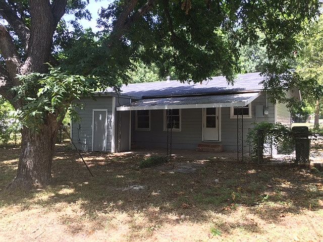 1st image of 3200 Belmont Dr