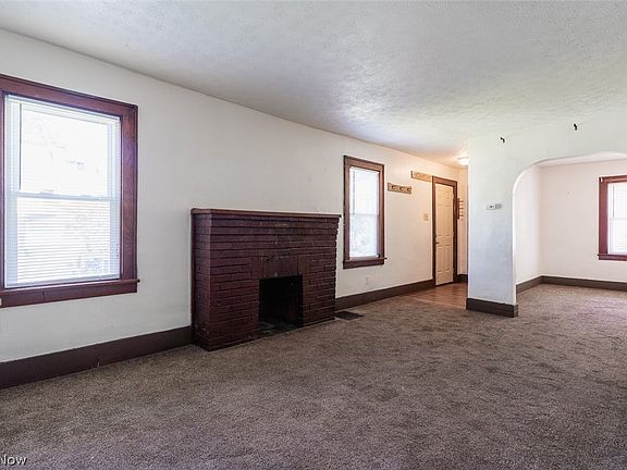 3rd image of 1056 Georgia Ave