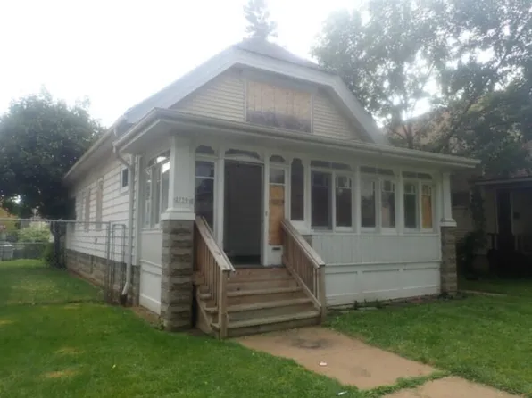 2750 North 38th STREET, Milwaukee, WI 53210