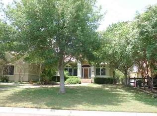 126 Cardinal Ln, Laredo, TX 78045
