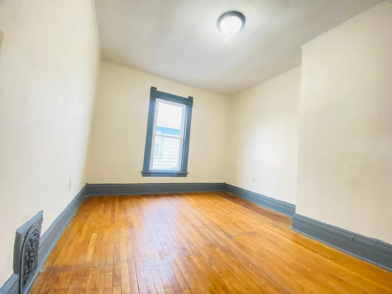 1337 Madison St #A — Photo 35
