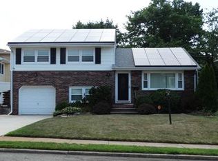 774 Gornik Dr, Perth Amboy, NJ 08861