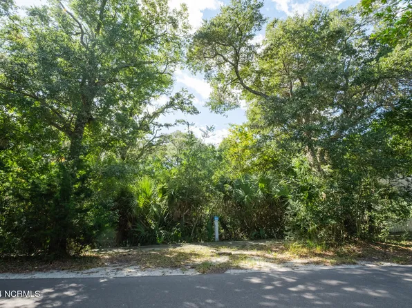 606 Kinnakeet Way, Bald Head Island, NC 28461