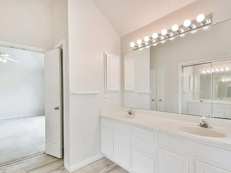 10239 Sable Trail Ln — Photo 7