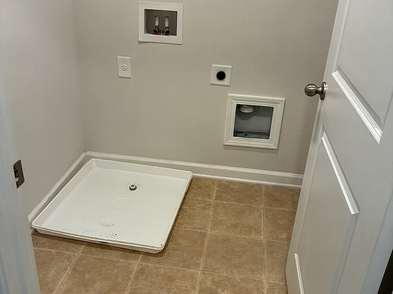Laundry hook up