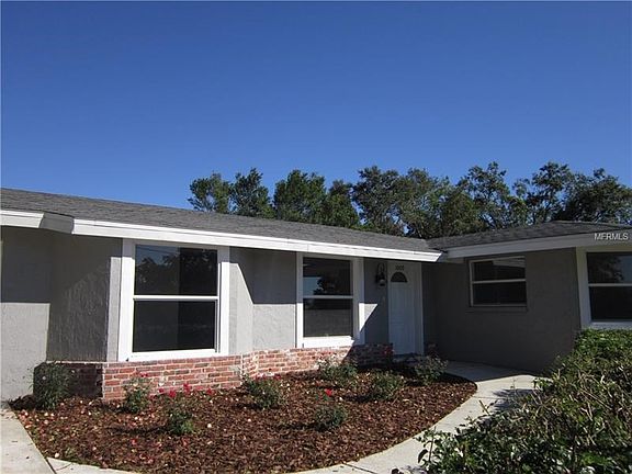 3rd image of 1009 N Tower Ln