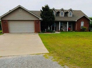 1132 W Cummins Rd, Hinton, OK 73047