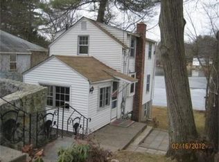 18 Crest Rd, Wayland, MA 01778