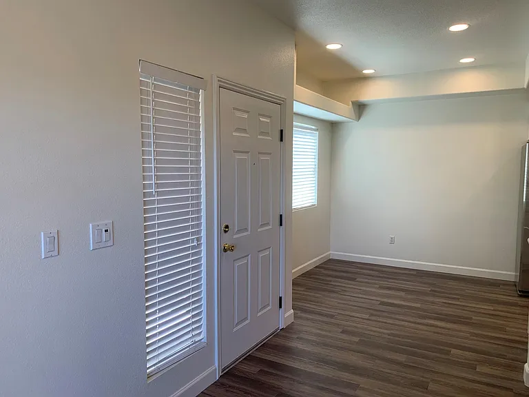 424 Pine Haven St — Photo 3