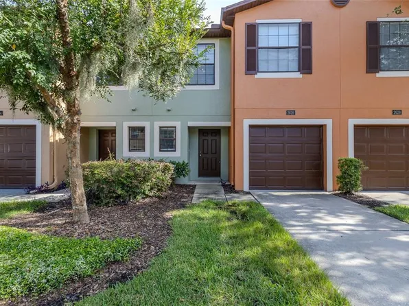 2626 Edgewater Falls Dr, Brandon, FL 33511