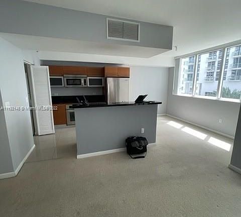 3rd image of 253 NE 2nd St APT 1202