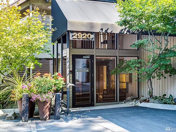 4th image of 2920 76th Ave SE APT 109