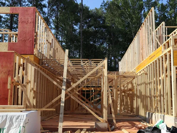 2918 Spring Manor Way, Garner, NC 27529