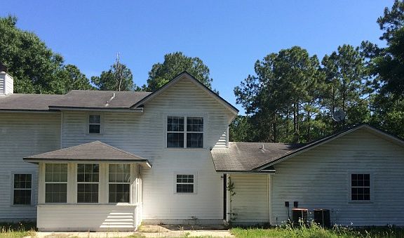 3rd image of 1101 S Winterhawk Dr