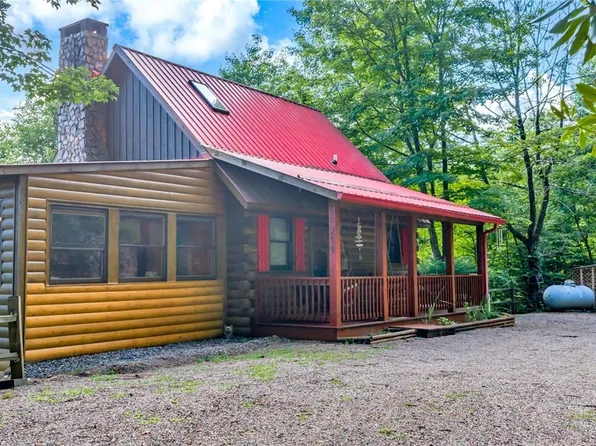 219 Ravenwood Drive, West Jefferson, NC 28694