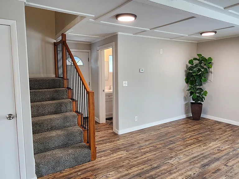 1110 Whitefish Stage — Photo 6