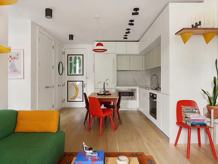 450 Grand Ave #2H — Photo 3