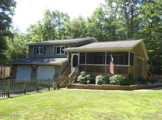 104 Vista Ln, Milford, PA 18337