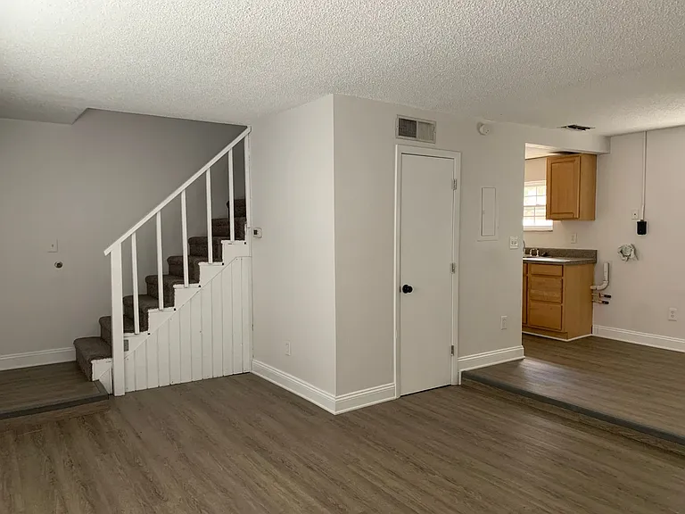 5648 Townhouse Dr — Photo 6
