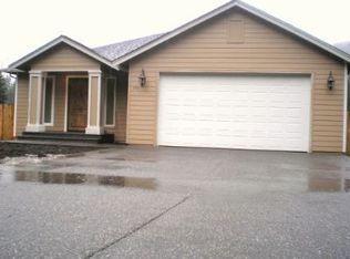 7911 Oregon Trl, Maple Falls, WA 98266