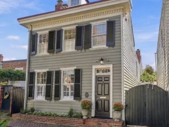 208 Gibbon St, Alexandria, VA 22314