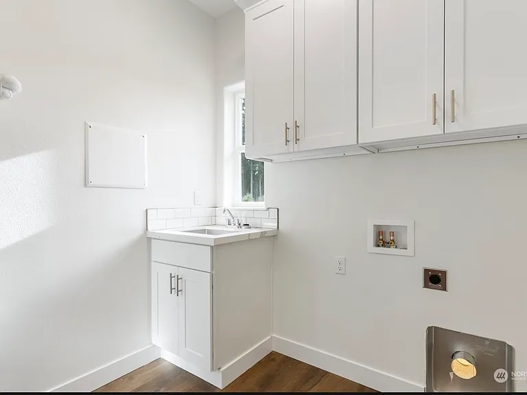 11419 Elks Lookout Ln SE — Photo 10