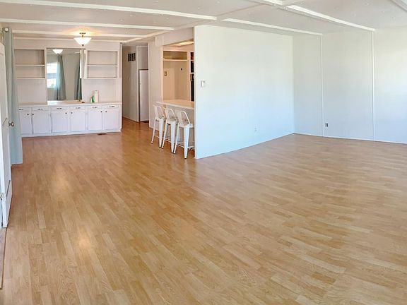 3rd image of 740 30th Ave #81