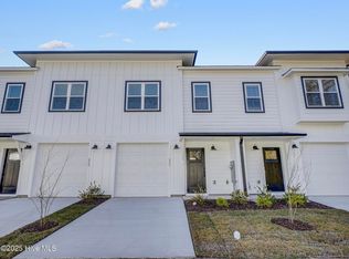 255 Townhome Lane #255, Southern Pines, NC 28387