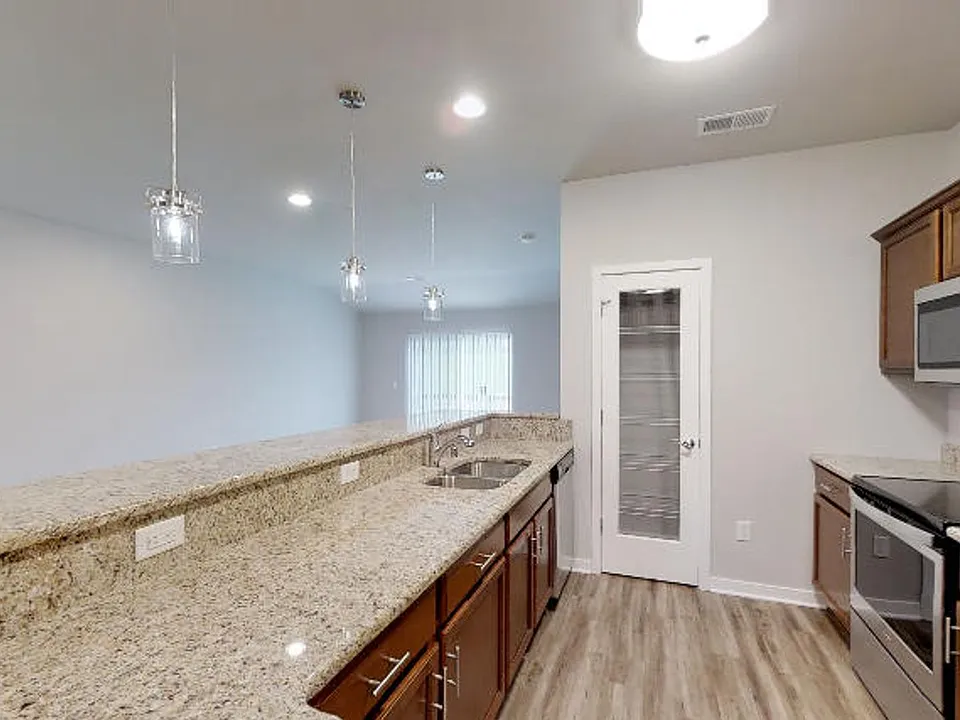 718 Cedar Bluffs Way #27