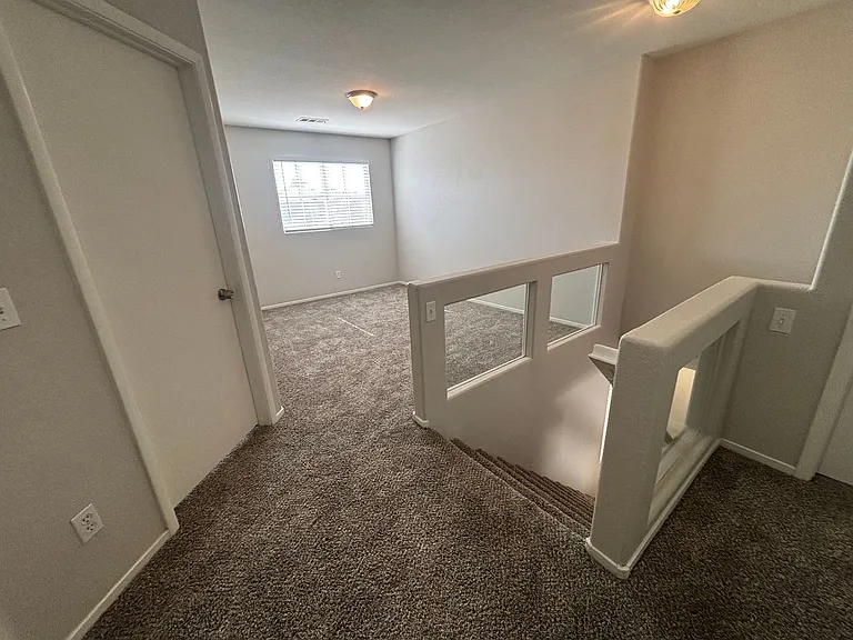 10256 Grecian Laurel Ct — Photo 7