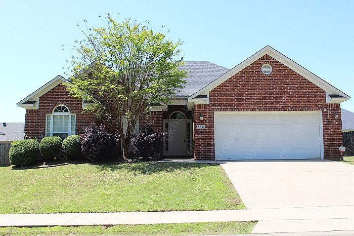 1st image of 3511 Longmeadow Dr