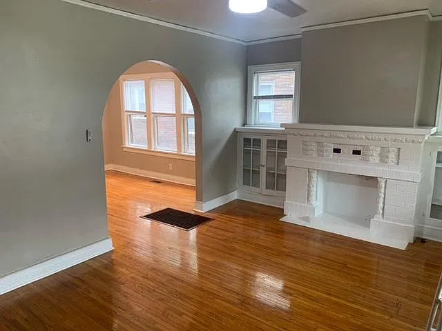 1403 S Florence Pl — Photo 3