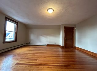 86 Medford St FLOOR 3, Medford, MA 02155