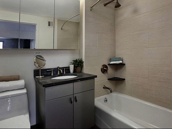 3rd image of 1810 3rd Ave APT B3c