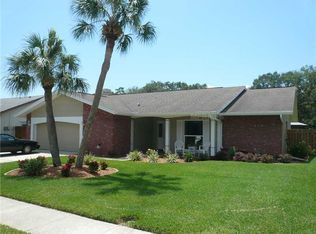 512 Fayette Cir N, Safety Harbor, FL 34695