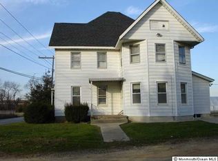 107 Havens Bridge Rd, Farmingdale, NJ 07727