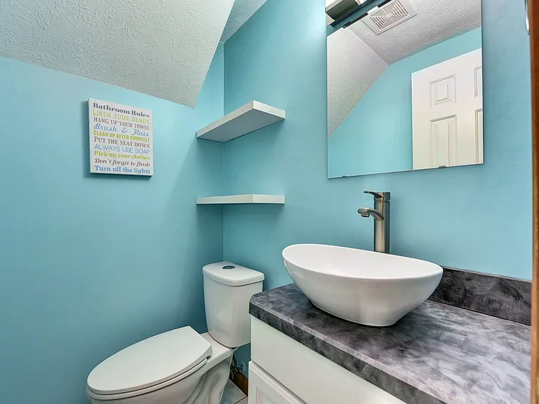 13286 Boston Rd — Photo 19