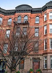 Rented by Space Marketing Shop