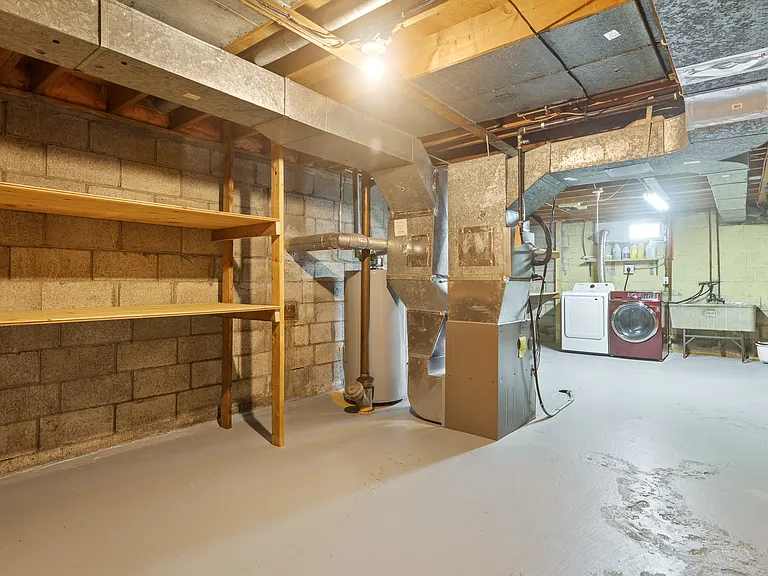 1263 Cobden Rd #1 — Photo 26