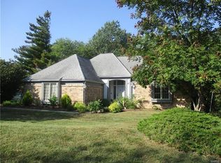 705 Deer Run Rd, Belleville, IL 62223