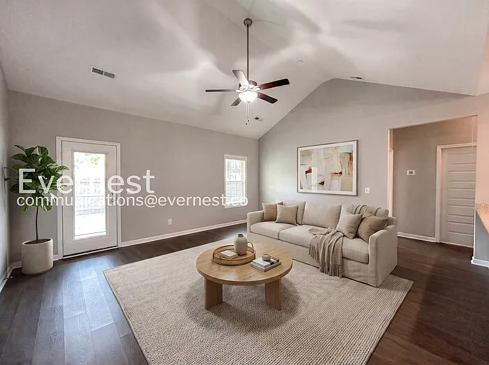 3 bed, 2.0 bath, 1705 sqft, $2,195 — Photo 4