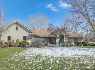 4380 S 116th St, Greenfield, WI 53228