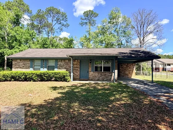 802 Wildwood Dr, Hinesville, GA 31313